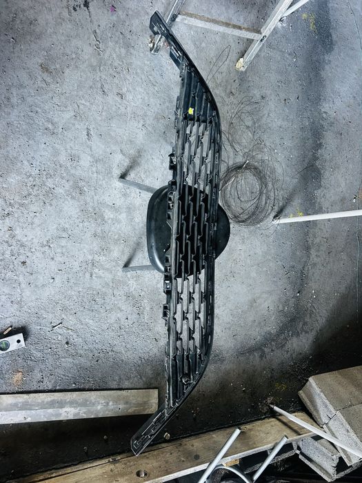 Решетка за предна броня - vw Tiguan 1