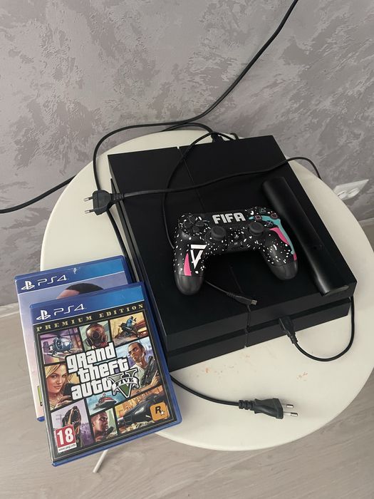 игровая приставка Сони ПС4