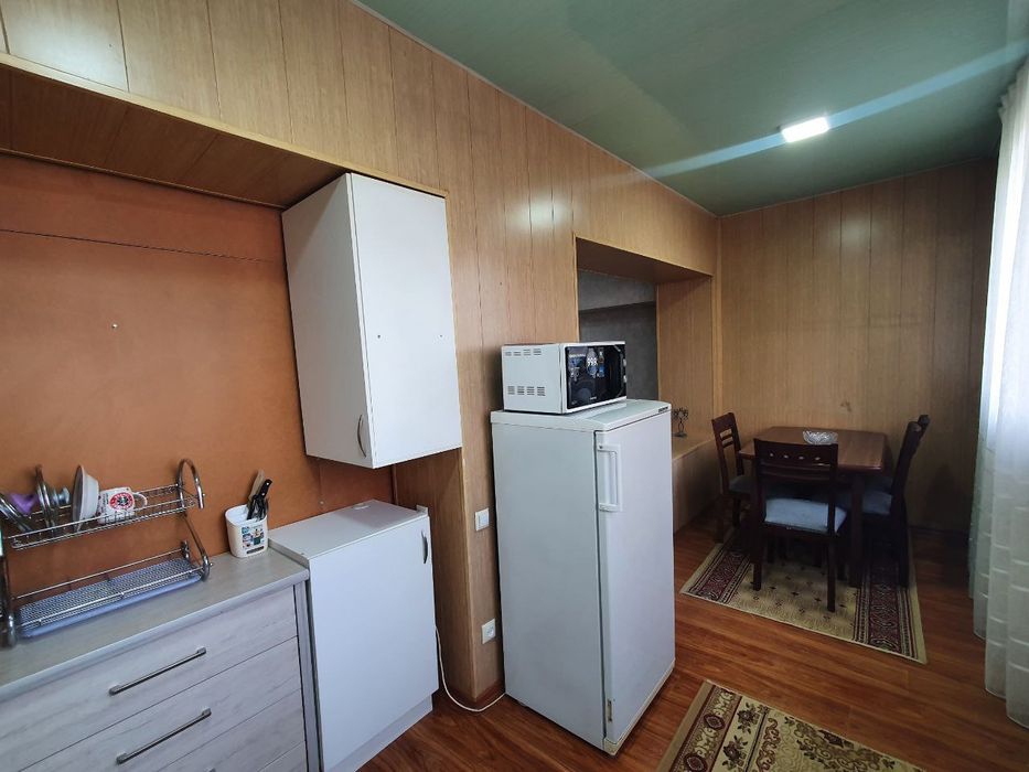 Срочно Юнусабад 4 1х2/ 3/4 балкон 2х6м 42м² мебель и техника