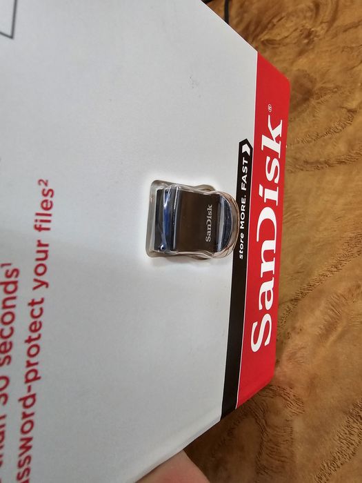 Продам Мини USB флешку SanDisk Ultra Fit USB 3.2 Gen 1