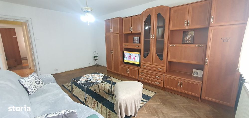Inchiriez apartament 2 camere,decomandat,Calea Dumbravii (Dioda)
