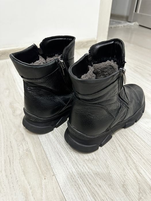 Зимние кожаные сапожки мальчику