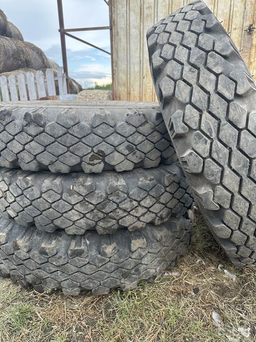 Резина газ 52-53