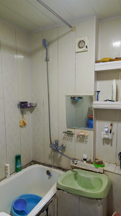 Продаётся 2 (1) комнатная квартира, в центре города