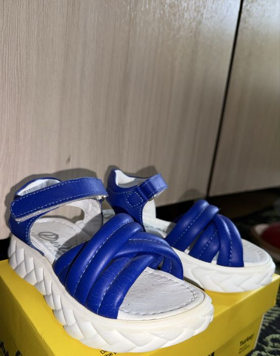 Сандалики от Perlina