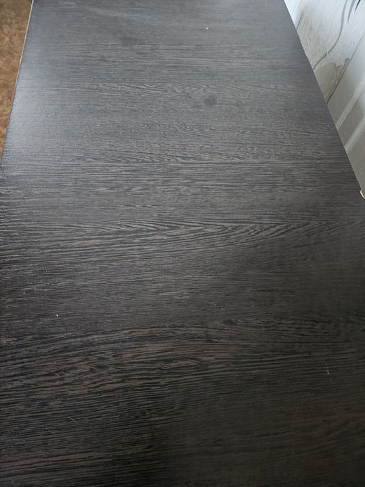 Письменный стол.