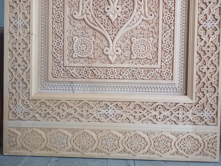 Milliy yogoch eshiklar