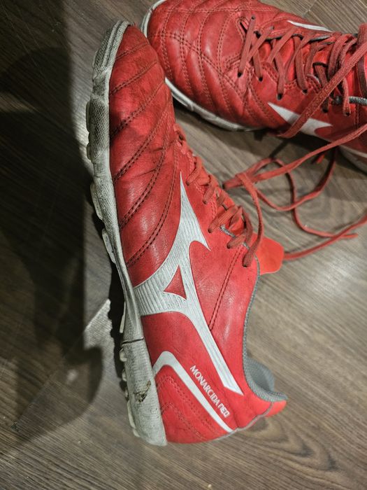 Mizuno  футболни стоножки