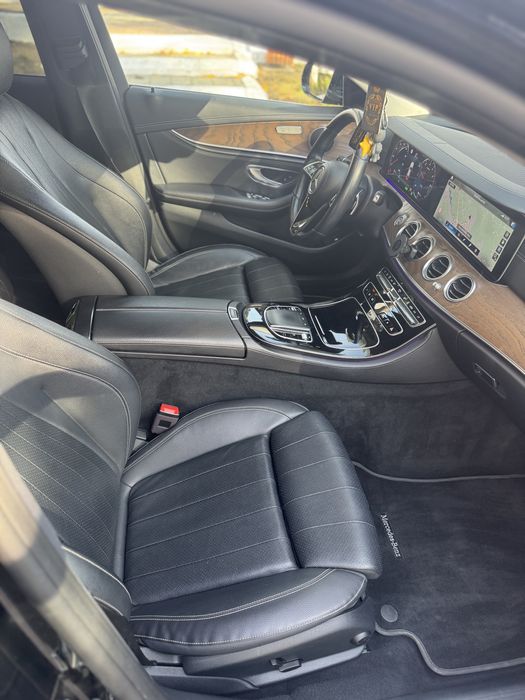 Mercedes E 300 Plug-in Hybrid ( diesel + electric)