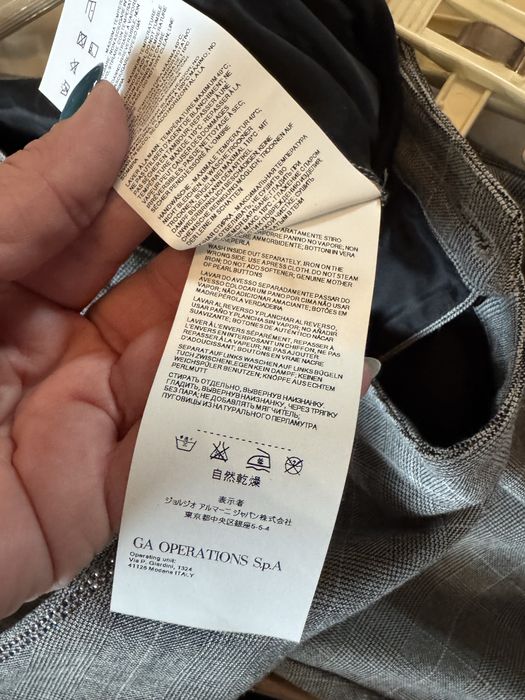 Дамски панталони от Armani Jeans