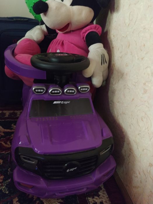 Детская машинка с ручкой для родителей