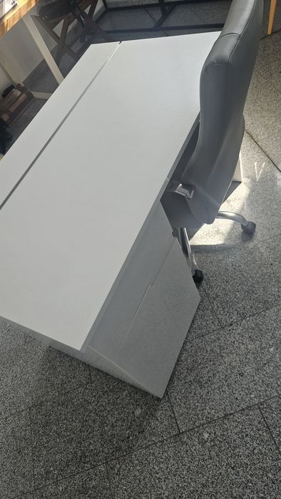 Бюро и стол комплект