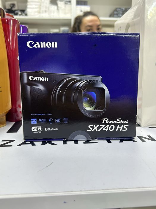 Canon PowerShot SX740 HS — компактная камера с мощным зумом