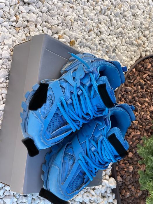 Balenciaga track cu defect!!