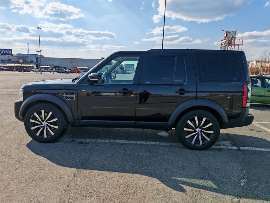 Land Rover Discovery 4