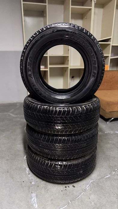 Dunlop 265/65/17