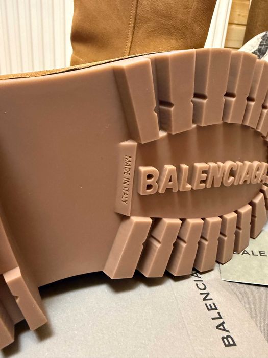 Balenciaga Alaska Ski Boots Crem