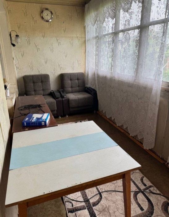 Arenda oilaga qizlarga
