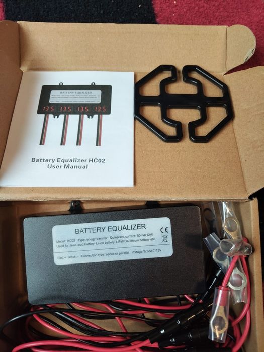 Egalizator baterii 48 v pentru panouri fotovoltaice.afisaj lcd 4x bateri. Protectie la polaritate inversa.consum redus de energie nou pret 250 de lei