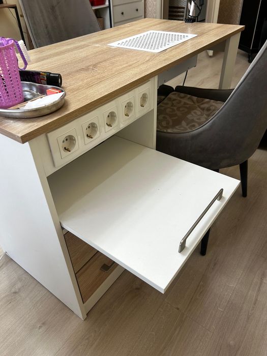 Продам качественные маникюрные столы