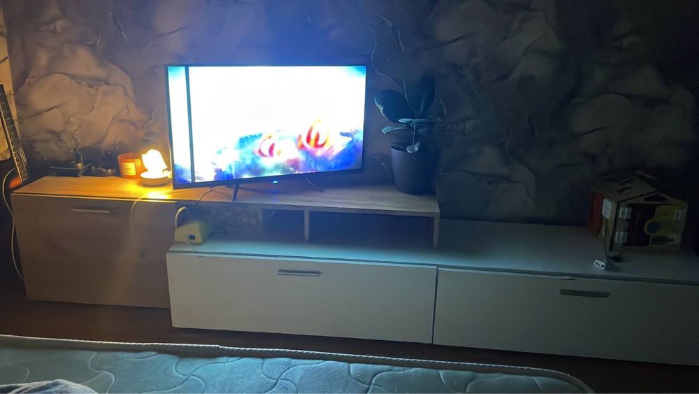 Отдам стенку за шоколадки