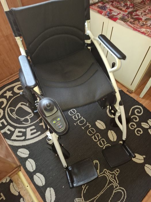 Carut pentru persoane cu dizabilitati electric