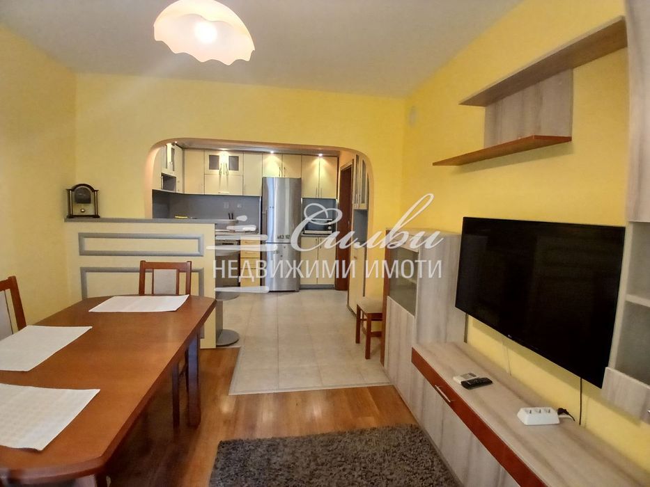 Продава се Четиристаен апартамент в Шумен, Куршум чешма - 100 кв.м за 1530 €/кв.м - Снимка #2