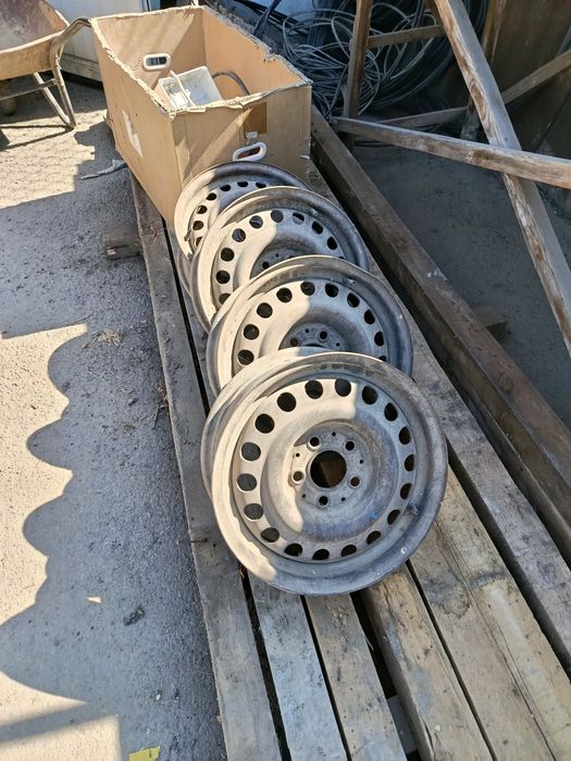 Продам диски р 15 от Мерседеса.