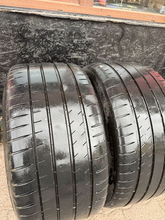 Vând 2 cauciucuri Michelin pilot sport 4s 285 30 20 dot 2023