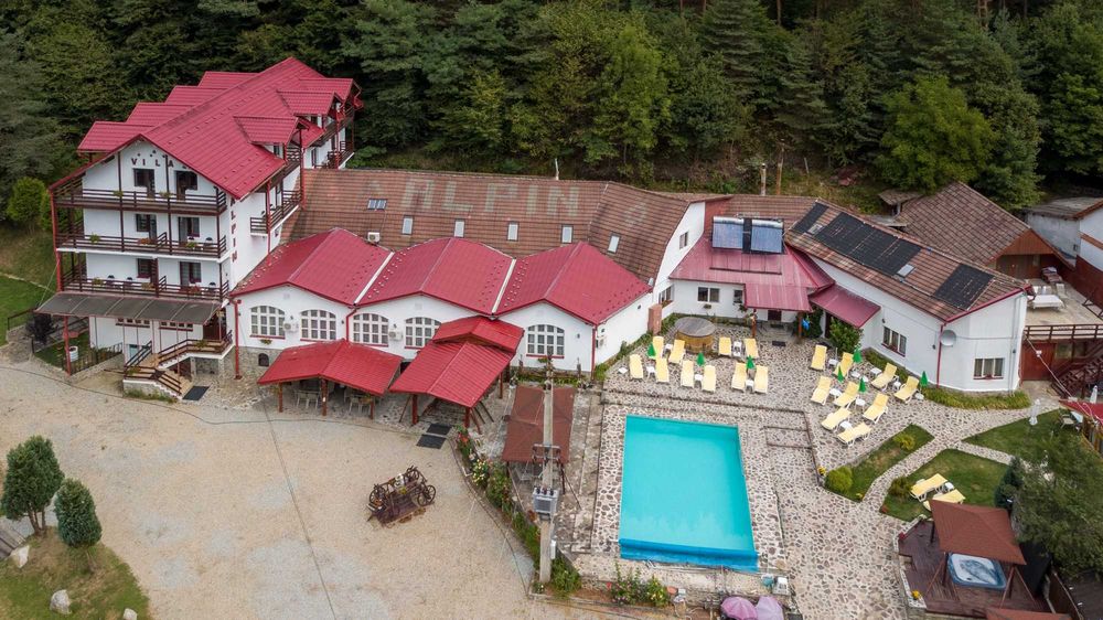 Proprietar Vand  Imobil/Pensiune/Hotel 33 camere, ideală pentru hotel, azil, clinică sau cantonamente – Sibiu, Rășinari Valea Stezii