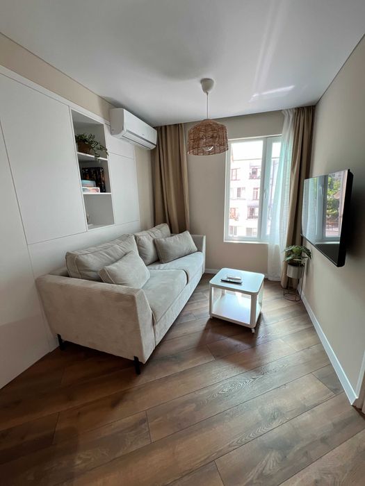 Дава се под наем Двустаен апартамент в София, Център - 30 кв.м за 1250 € - Снимка #4