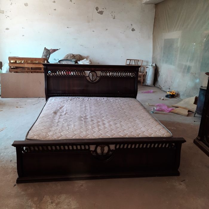 Мебель для жилой и спальной комнат