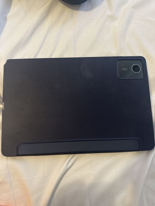 vand tableta lenovo tab m11