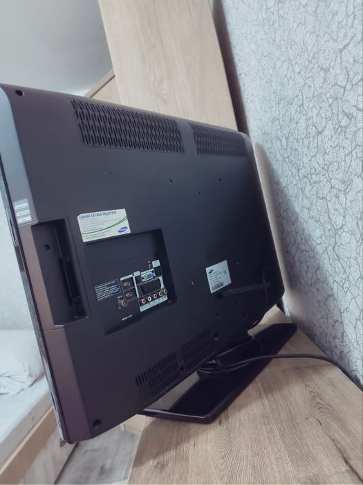 Телевизор Samsung 32" LE32B350F1W