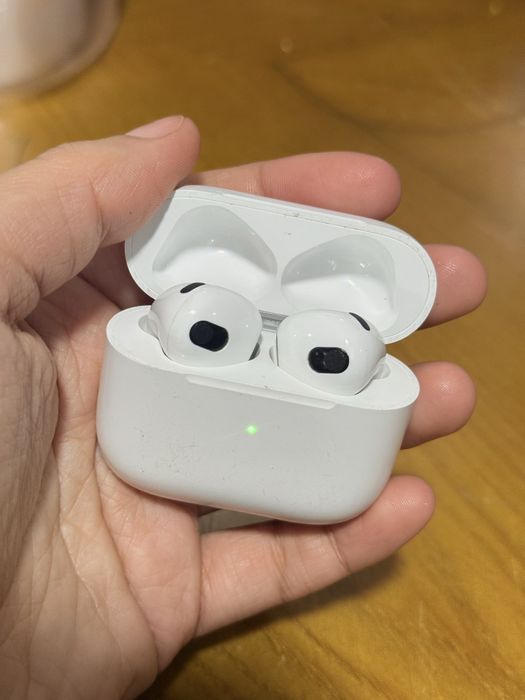 Беспроводные наушники AirPods Pro