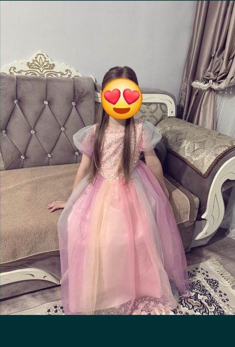 Платья на девочек