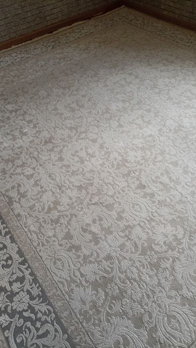 Ковёр отличном состоянии хорошего качества