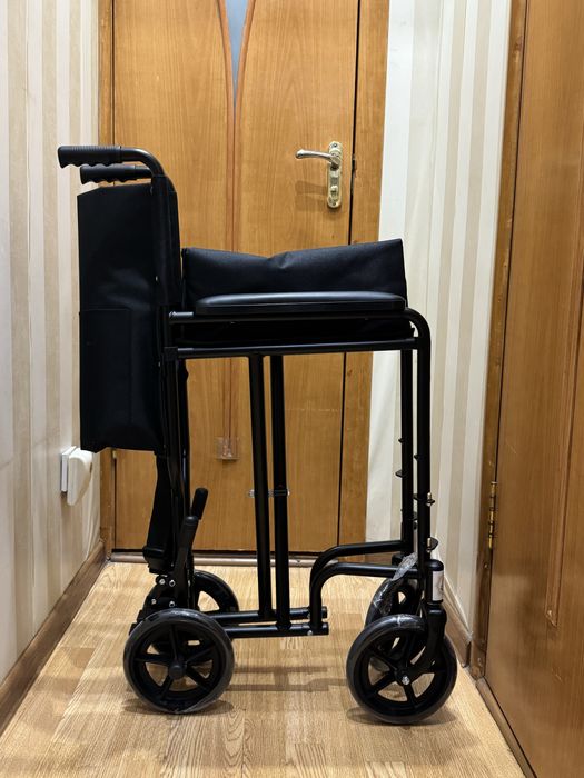 Продам Новую Кресло Каталку