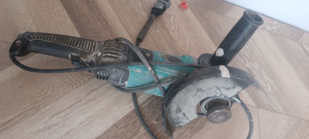 Болгарка Pollwon