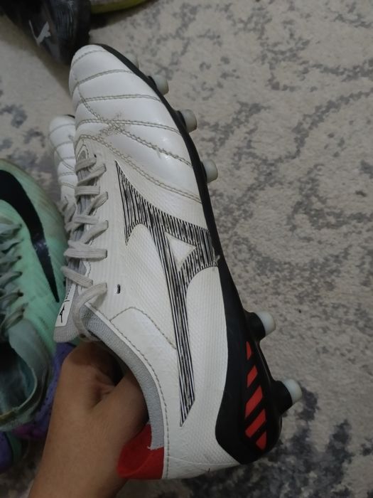 Продаю бутсы торг есть