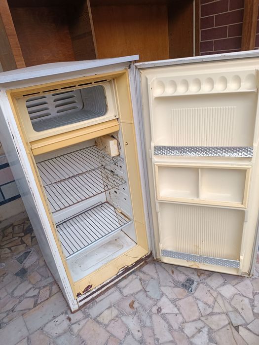 Холодильник,Ёмкость-1 тн