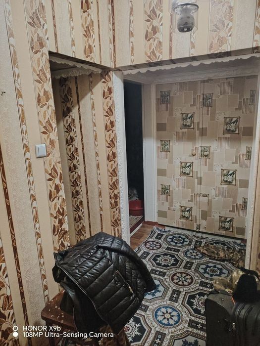 Navoiy shahrida 3 xona uyimiz ijaraga beriladi ichida hamma jihozlari