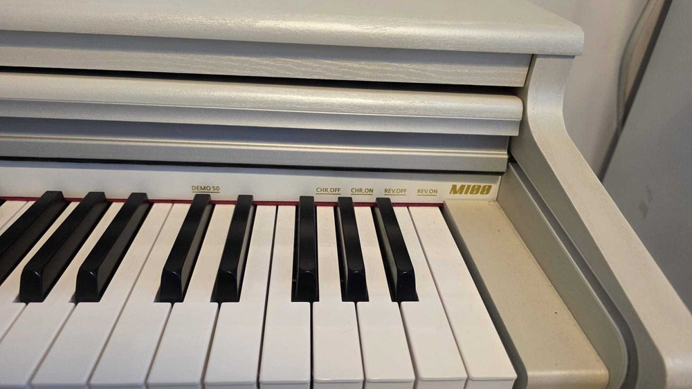 Pianina Digital Kurzweil  M100 Alb, casti incluse