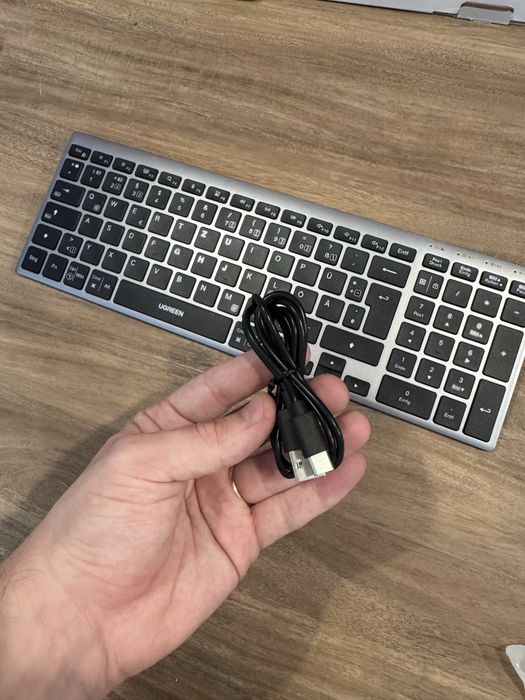 Tastatură UGREEN Wireless Bluetooth – Ultra Slim, Reîncărcabilă
