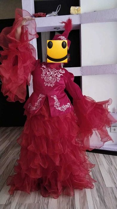 Продам детское платье