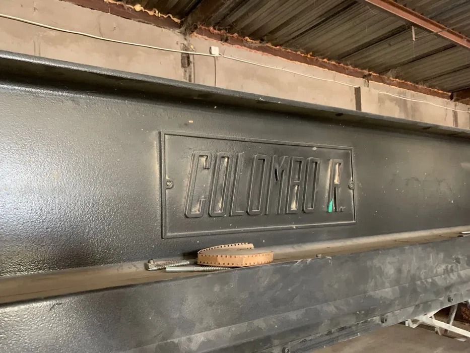 Горячий гидравлический прес