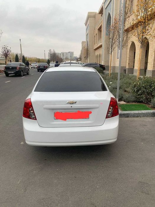 Продаётся автомобиль GENTRA