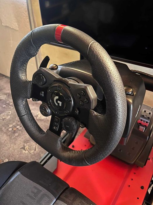 Logitech G923 Волан със Педали