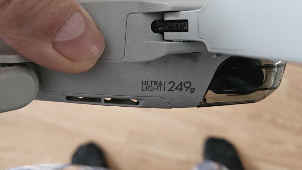 ДРОН оригинал новый марки  DJI Mini 4К