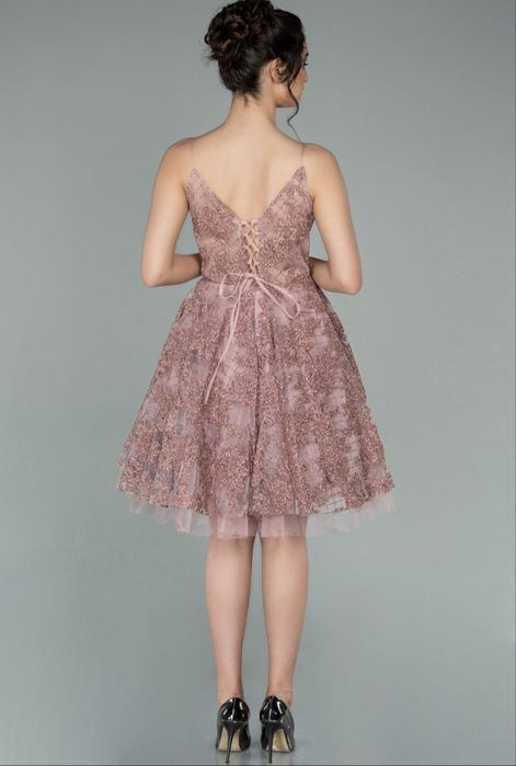 Официална рокля